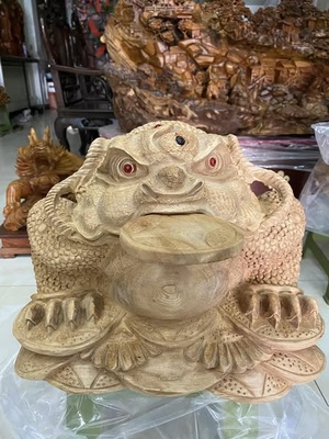 Thiềm thừ ngọc am thơm nức kín tuyết