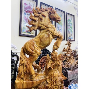  Nhất mã phi thiên – gỗ Huyết Long