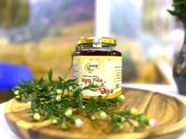 Mật ong rừng Hợp Tiến (500ml)